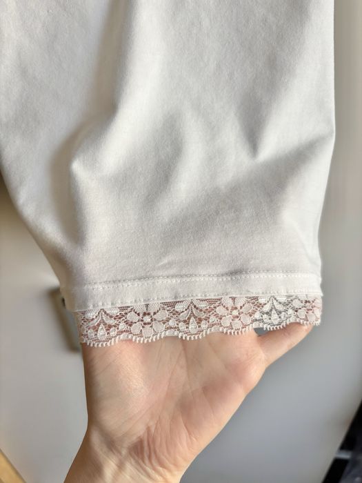 Biała bluzka hiszpanka z odkrytymi ramionami cropp XS