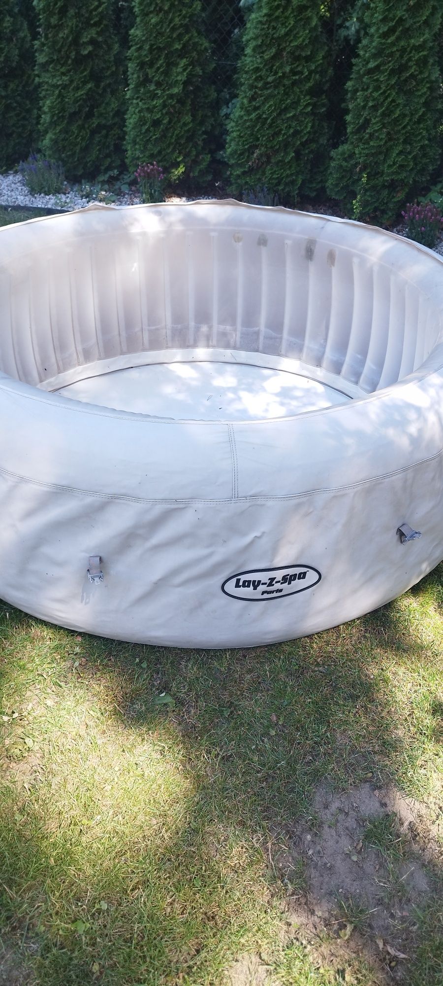 Jacuzzi ogrodowe layzspa bestway