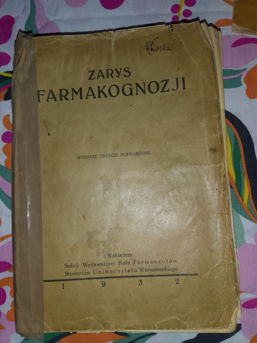 Kolekcja zabytkowych książek przedwojenne i powojenne
