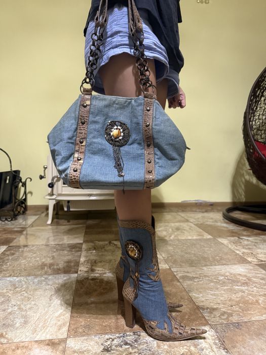 Ковбойські джинсові чобітки з шкіряними вставками та сумка