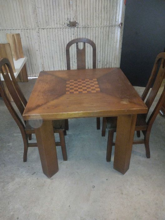 Movel e mesa de sala
