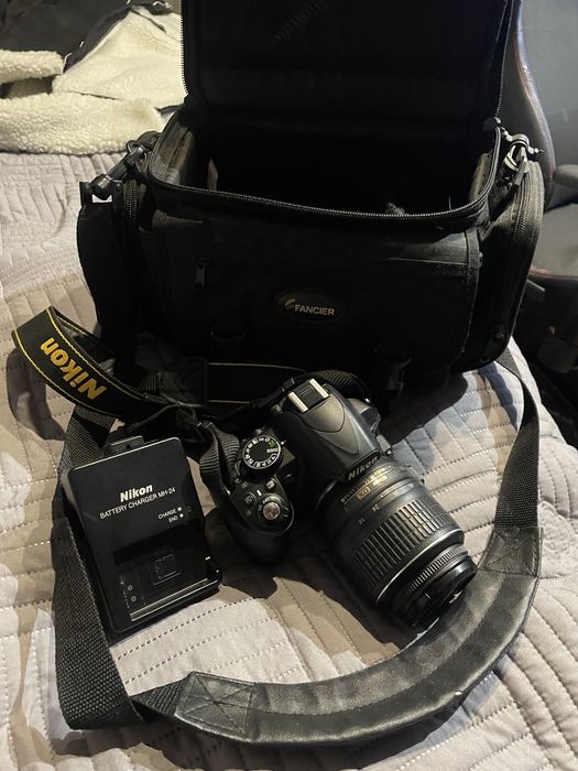 Aparat Nikon d3100