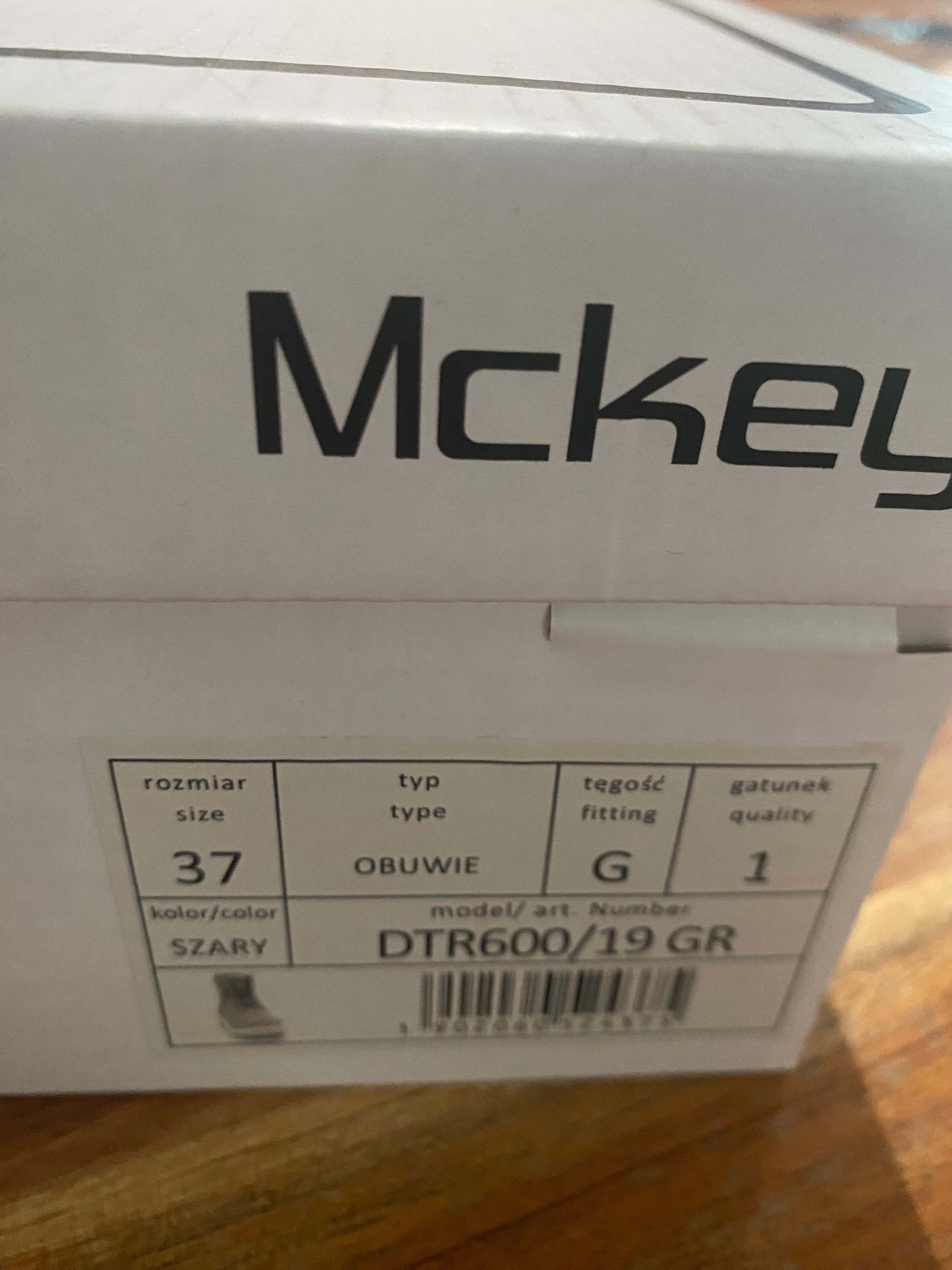 Mckey trapery R 37