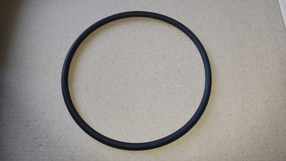 Прокладка резиновая бензомаслостойкая 134*5мм