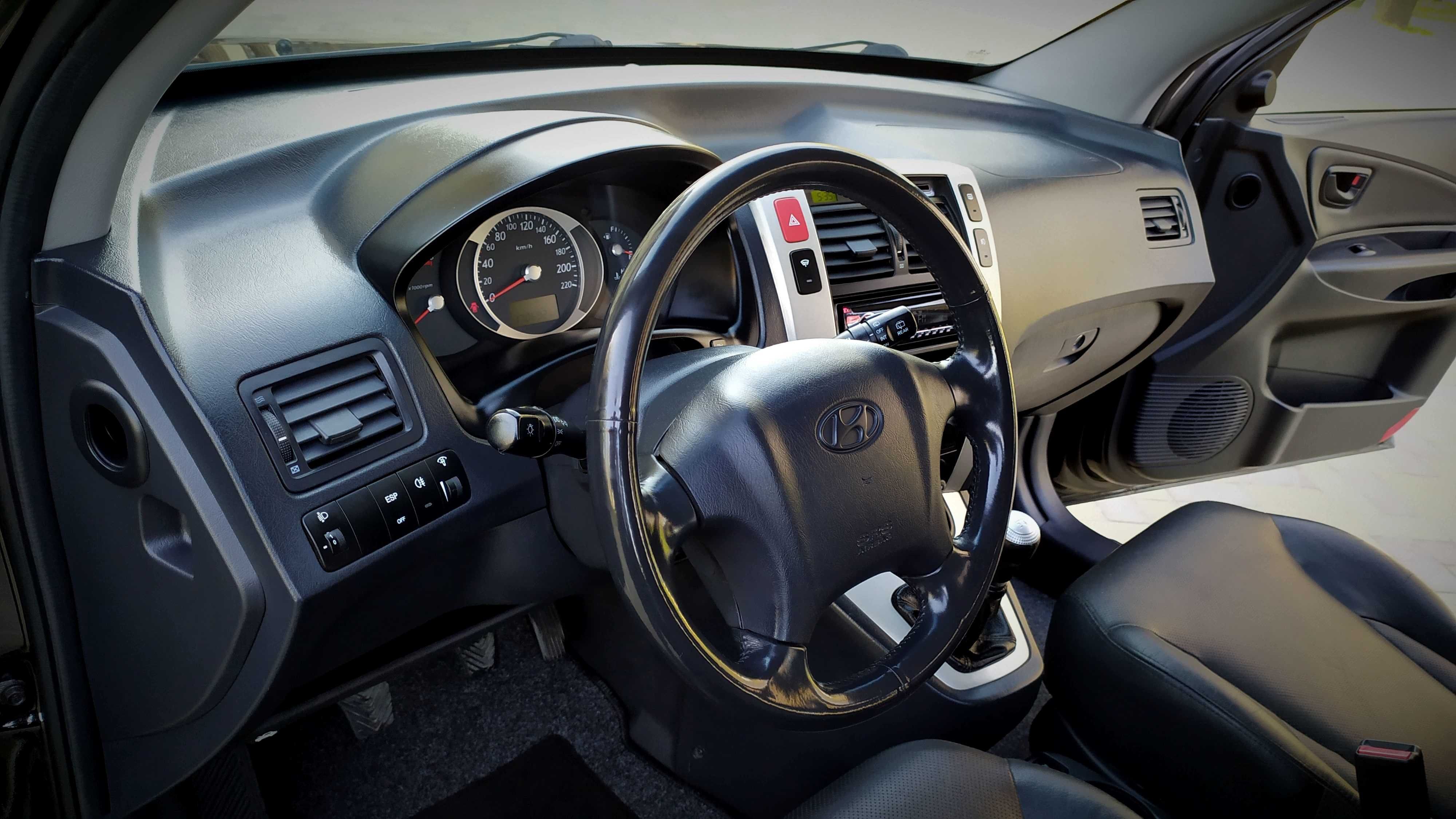 Hyundai Tucson 2.0 бензин розмитнений Ідеал 170т.км пробіг Сервіска!