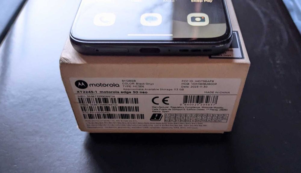 smartfon motorola edge 30 neo 8/128GB 5G OLED