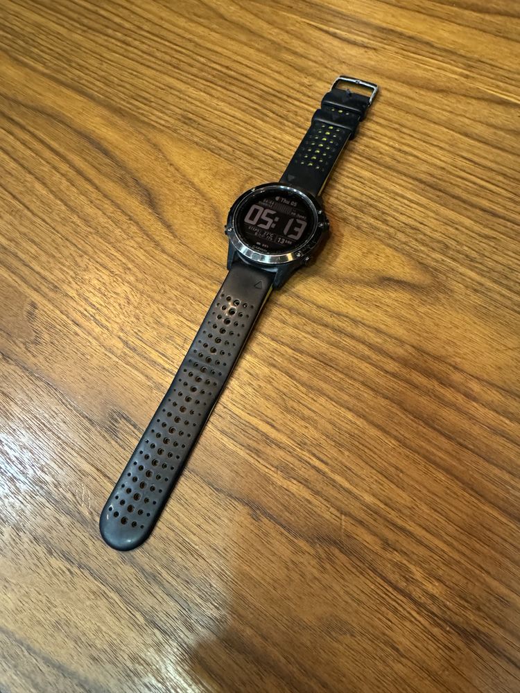 Часы Garmin fenix 5