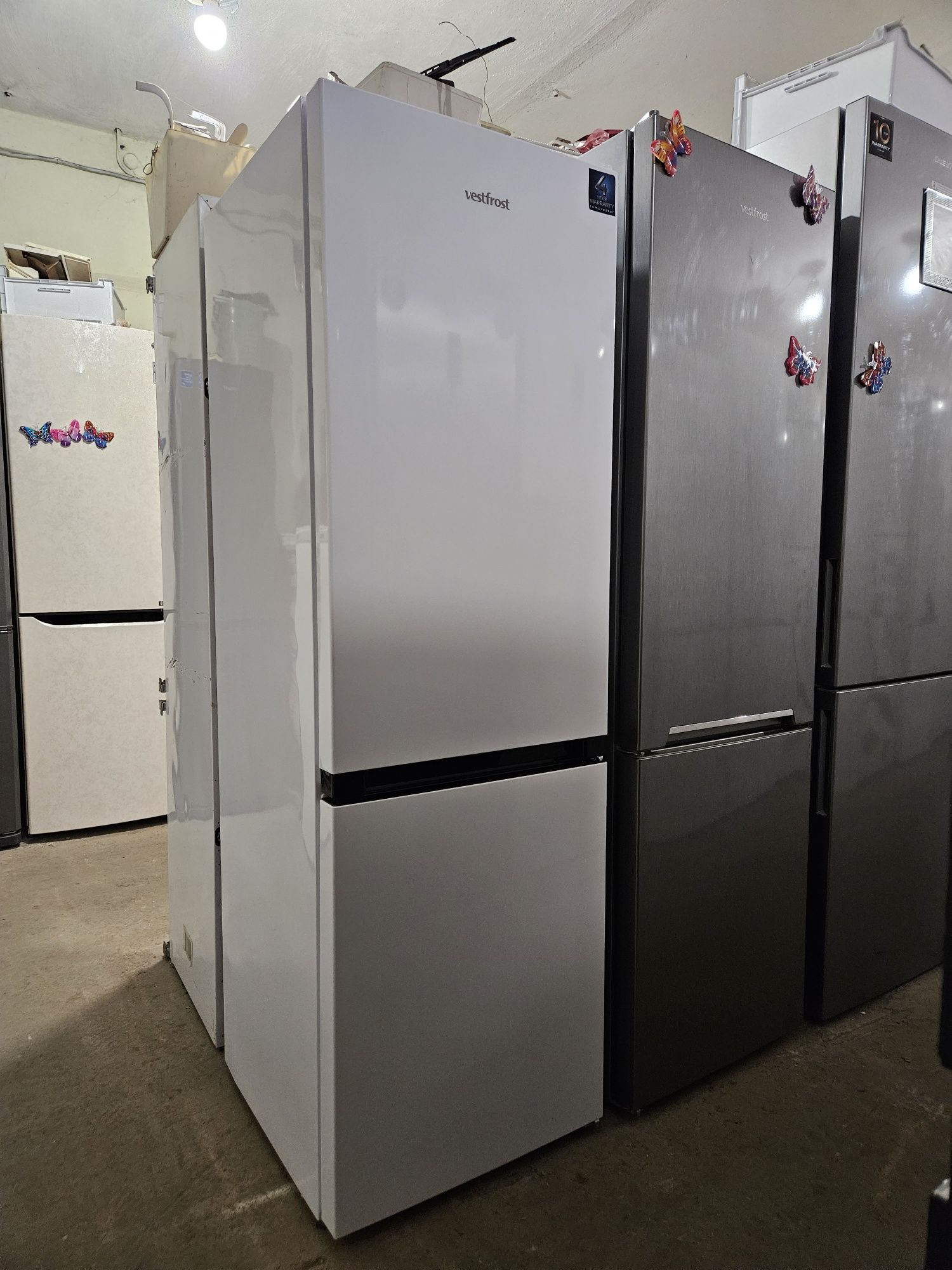 Холодильник Вестфрост CW301WB