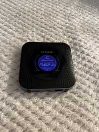 Router Netgear Nighthawk M1