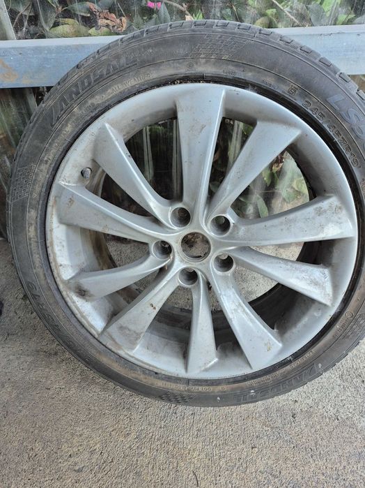 Jantes tesla R19