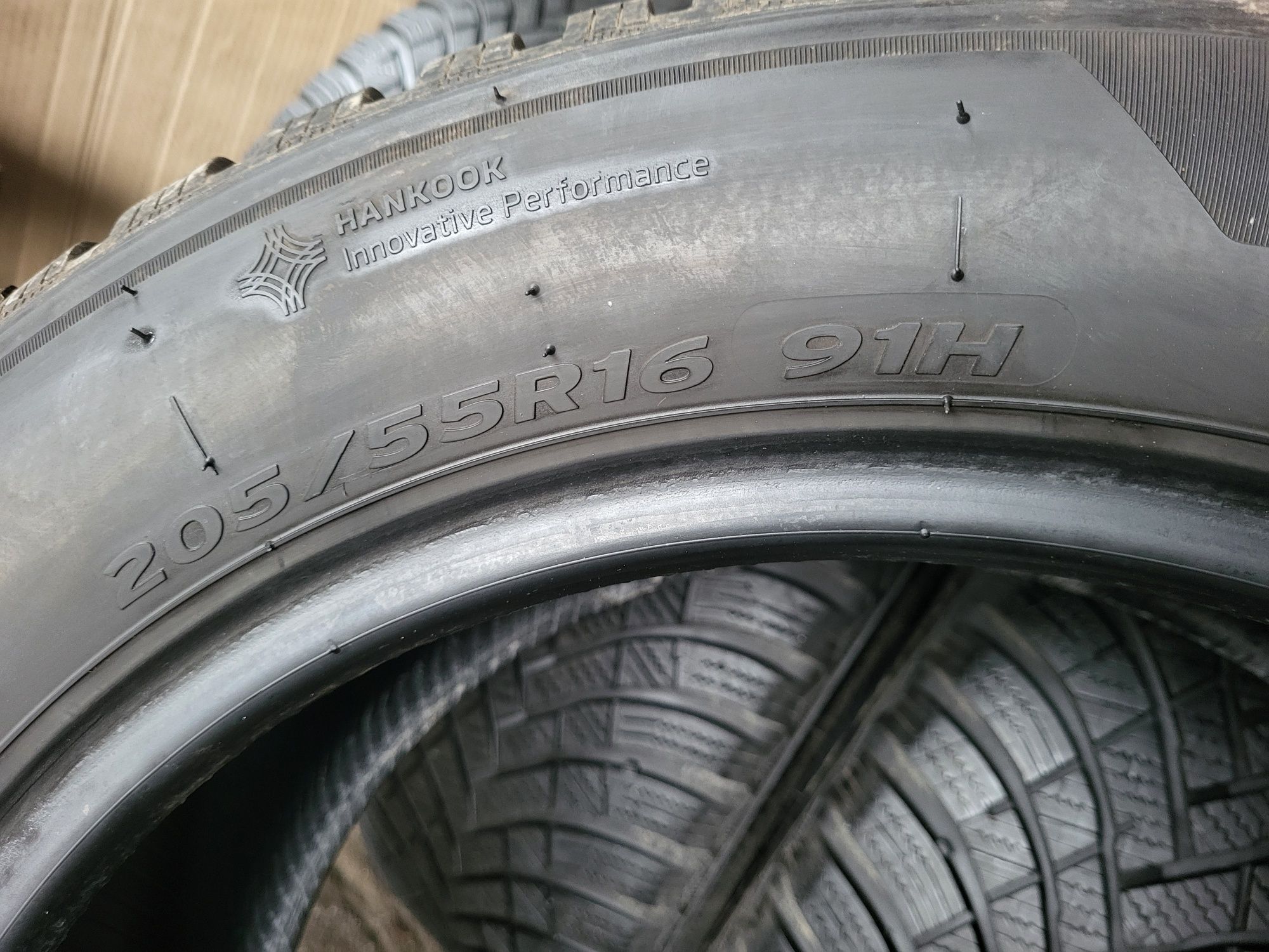 Opony zimowe 205/55/16 Hankook 22rok 5,5/7,6mm