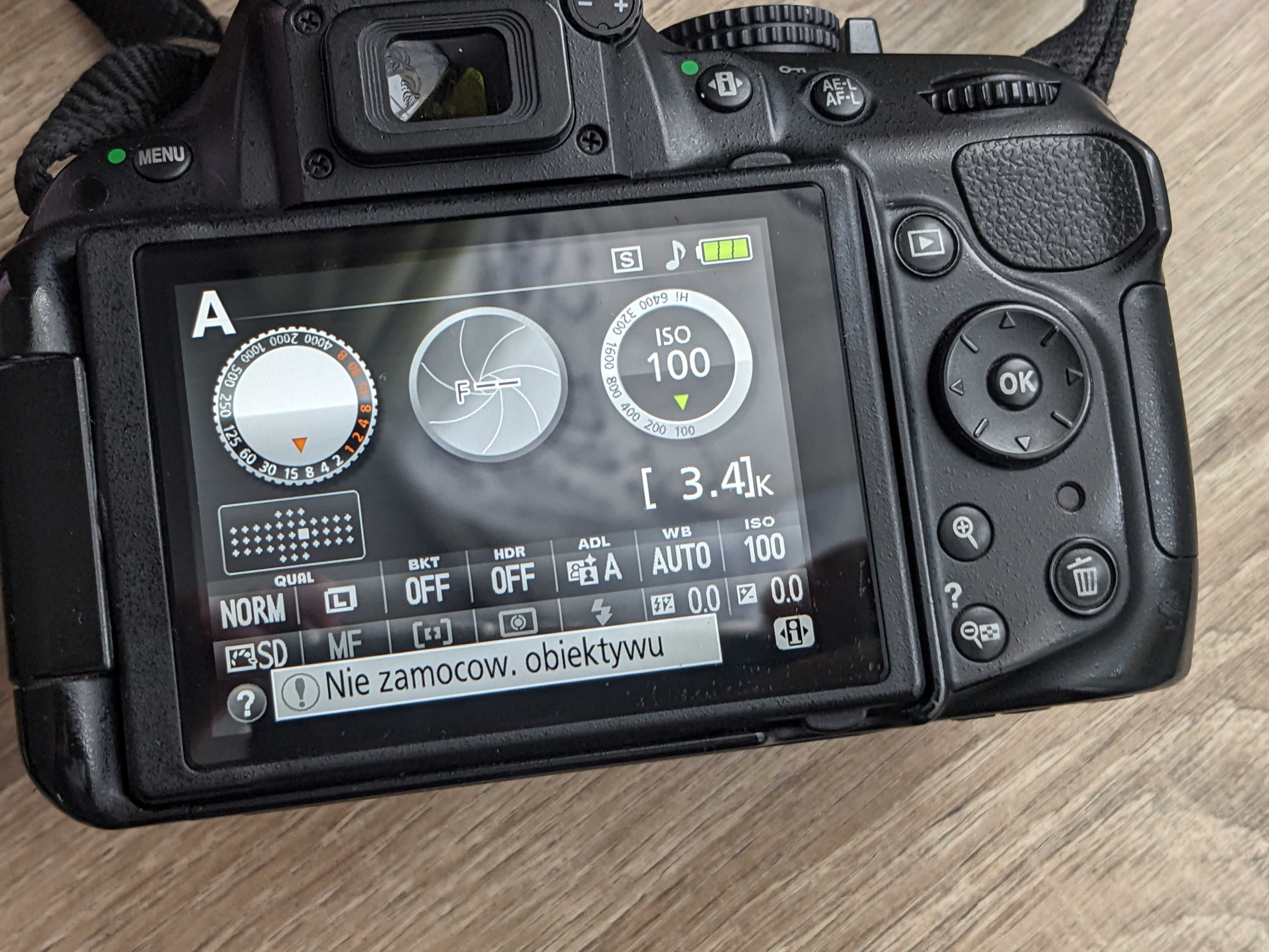 Nikon D5200 body