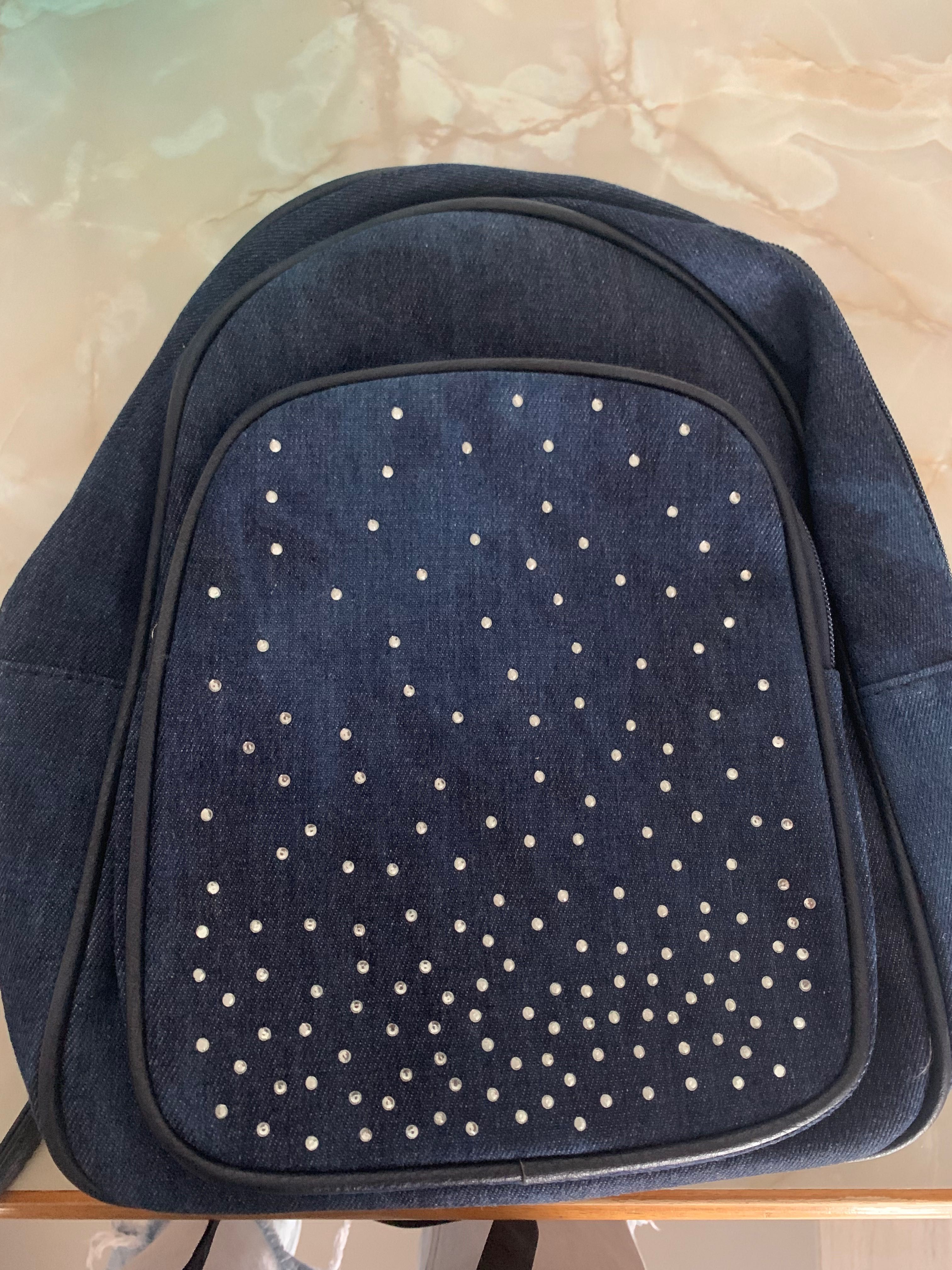 Mala mochila nova com brilhantes