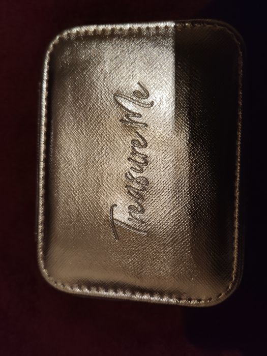 Organizador de bijuteria dourado