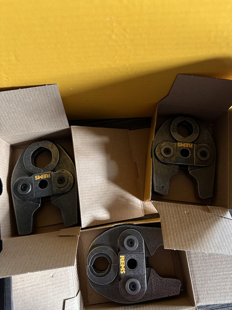 Zaciskarka rems 14v basic pack m15,m18m22