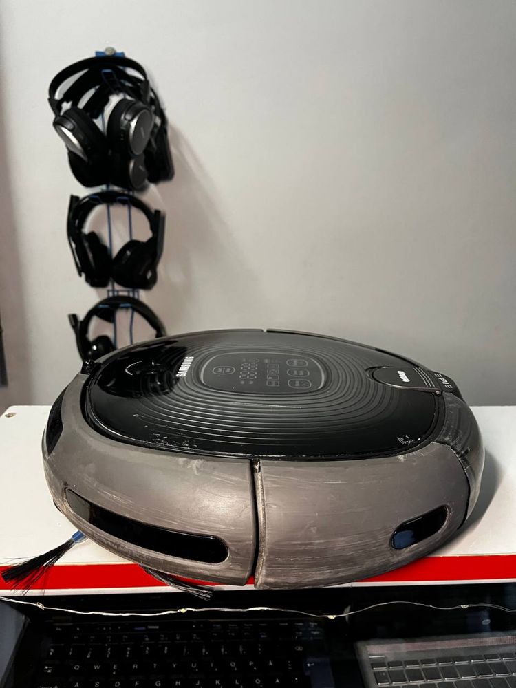 Робот-пилосос Samsung SR8895