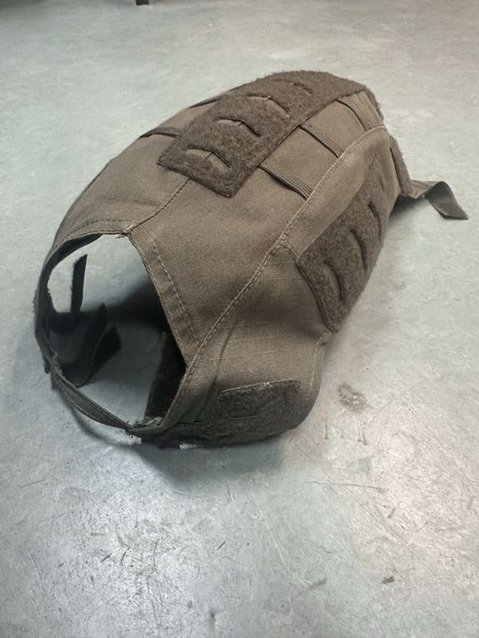 Pokrowiec na helm typu FAST