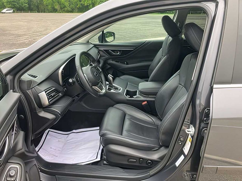 Subaru Outback      2023