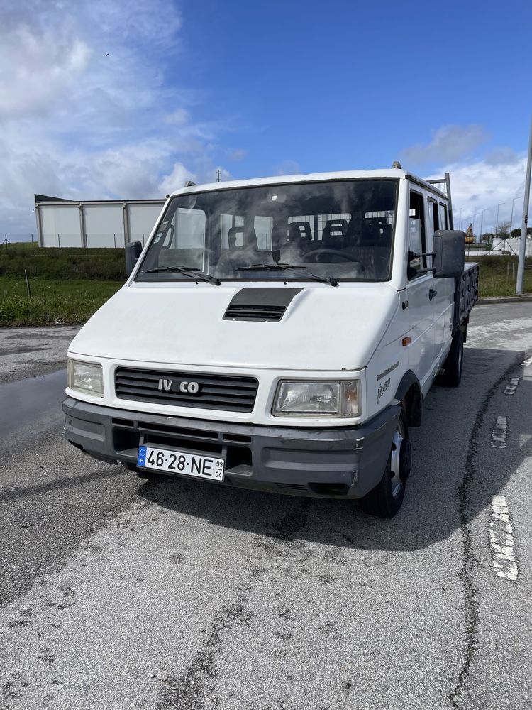 Iveco Daily - 2.8 diesel - 9 lugares