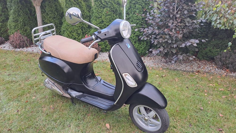 Rezerwacja Piaggio Vespa LX 125  2009r.