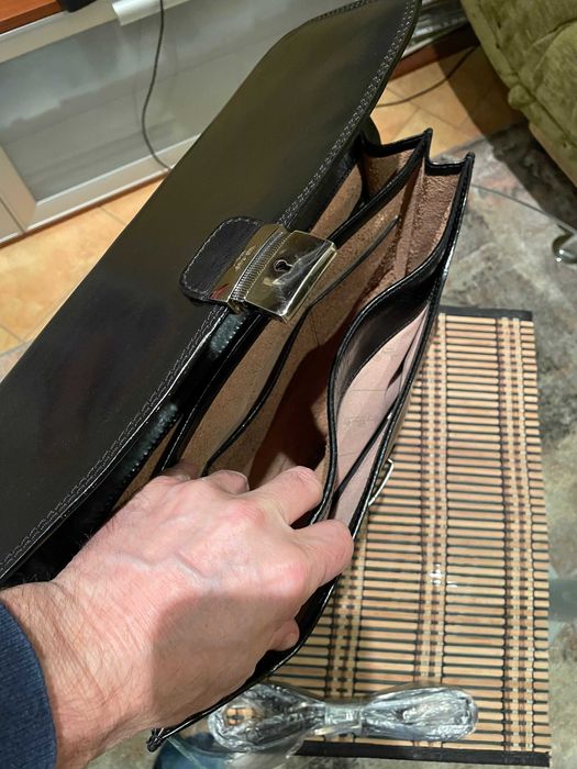 Портфель кожаный Тони Перотти