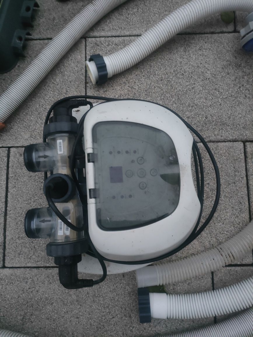 Sprzedam zestaw do basenu filtr + generator chloru