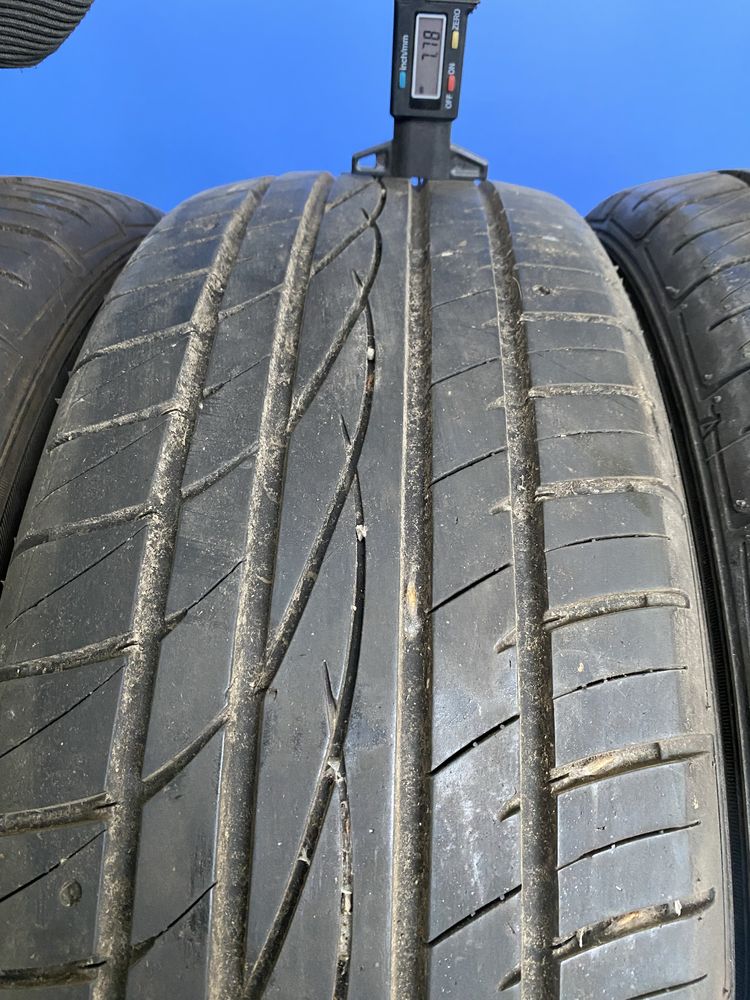 Falken Ziex 215/60r17 майже нова