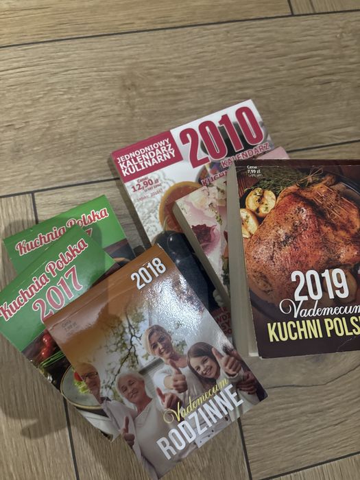 5 sztuk kalendarzy