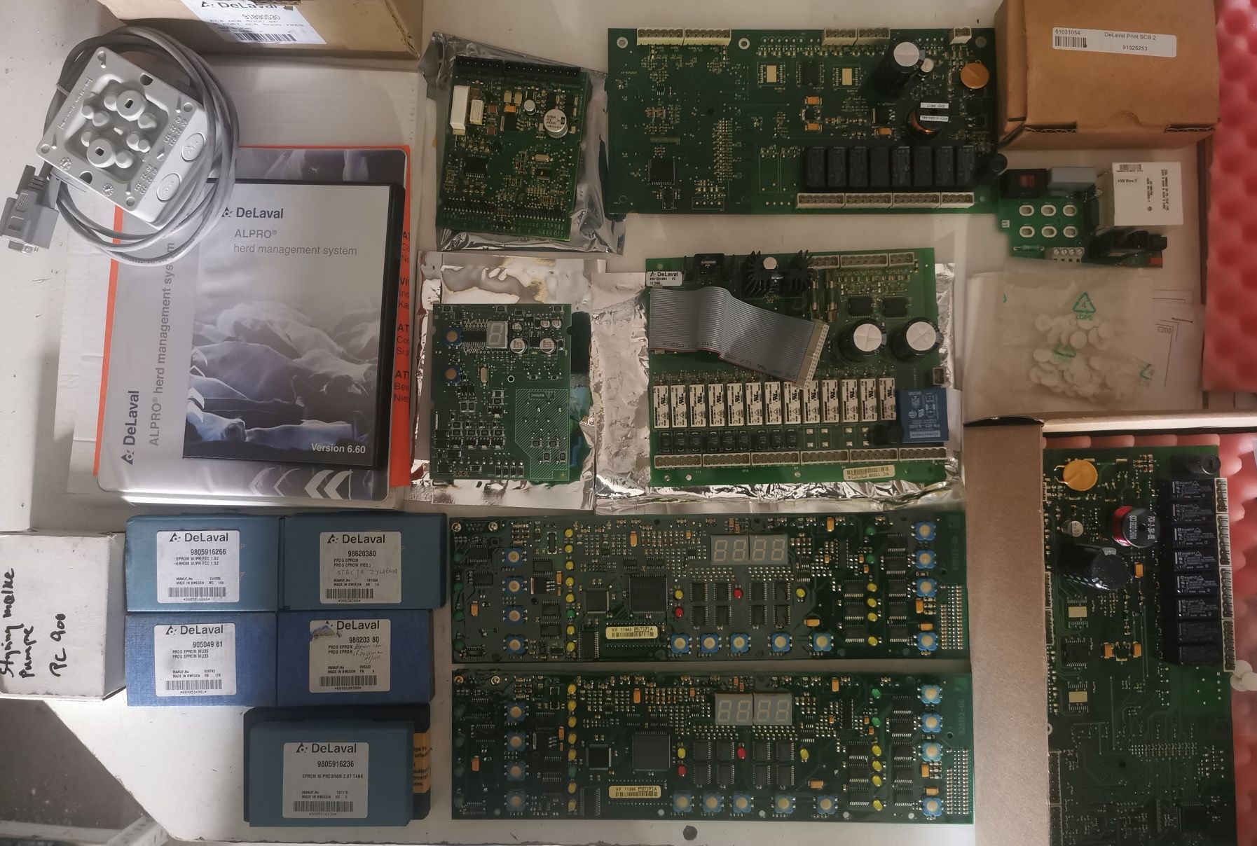 Płyty elektroniczne  c100, c200, c50, delaval