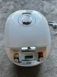 Philips Multicooker prawie nowy HD 3037/70, 980W