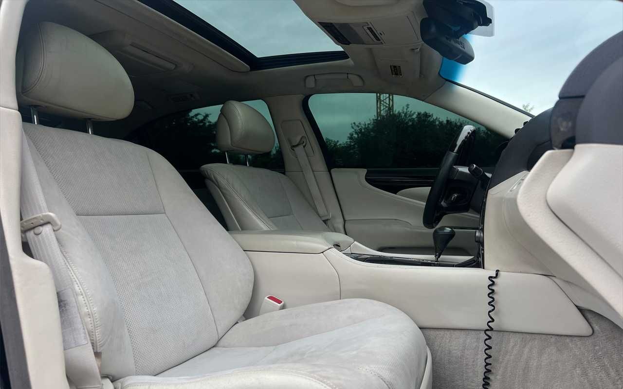 Lexus LS 460l 2007