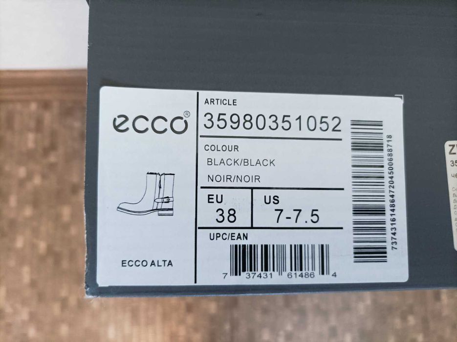 Осінні жіночі чобітки ECCO розмір 38