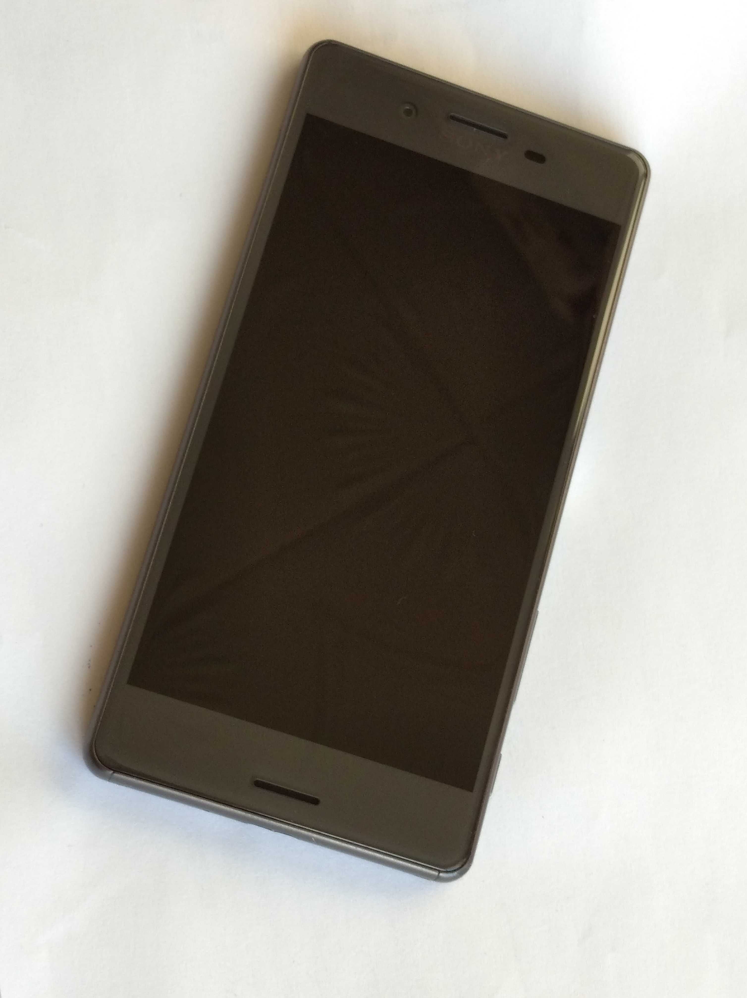 Телефон мобильный Sony Xperia X F5122, 3/64Gb, 2sim-карты