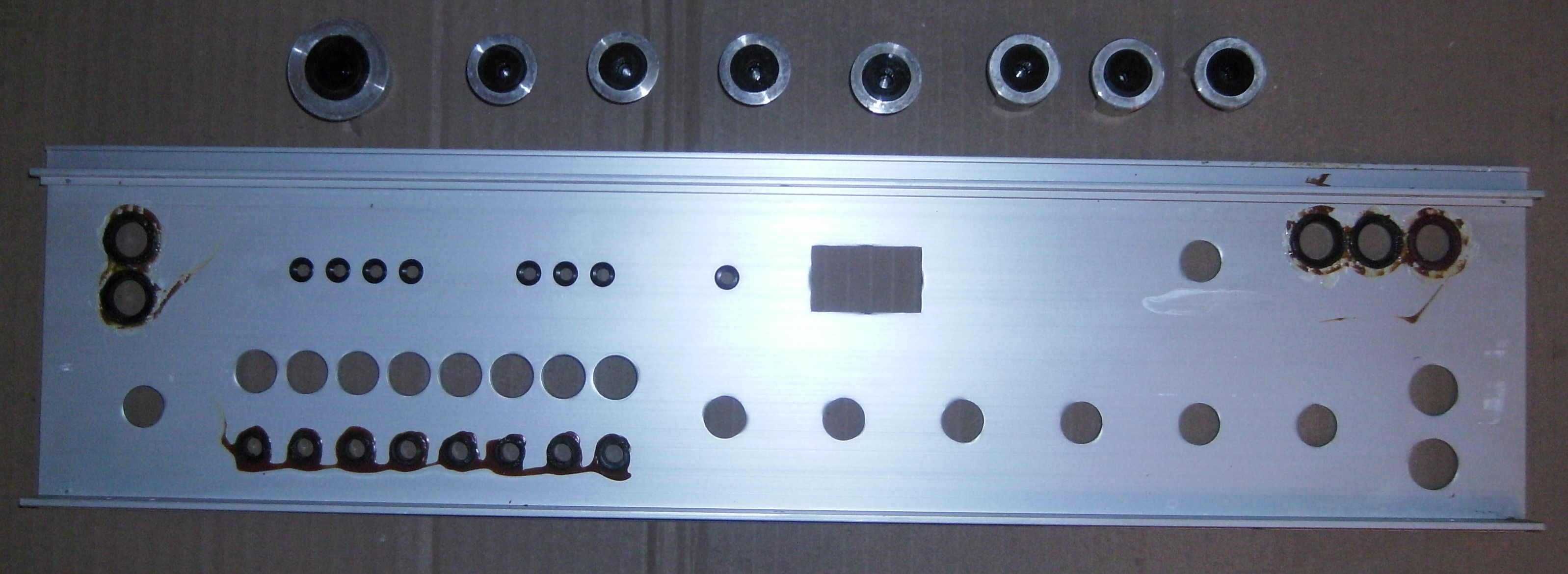 Radmor  5102 T/TE gałki - komplet , płyta przednia - srebrna