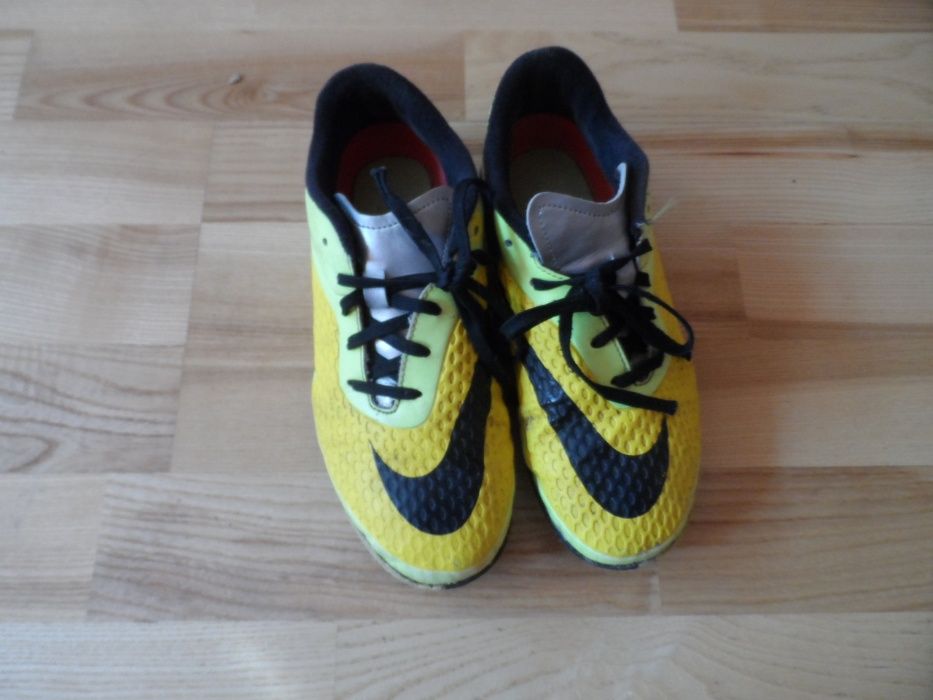 NIKE hipervenom roz.36,5