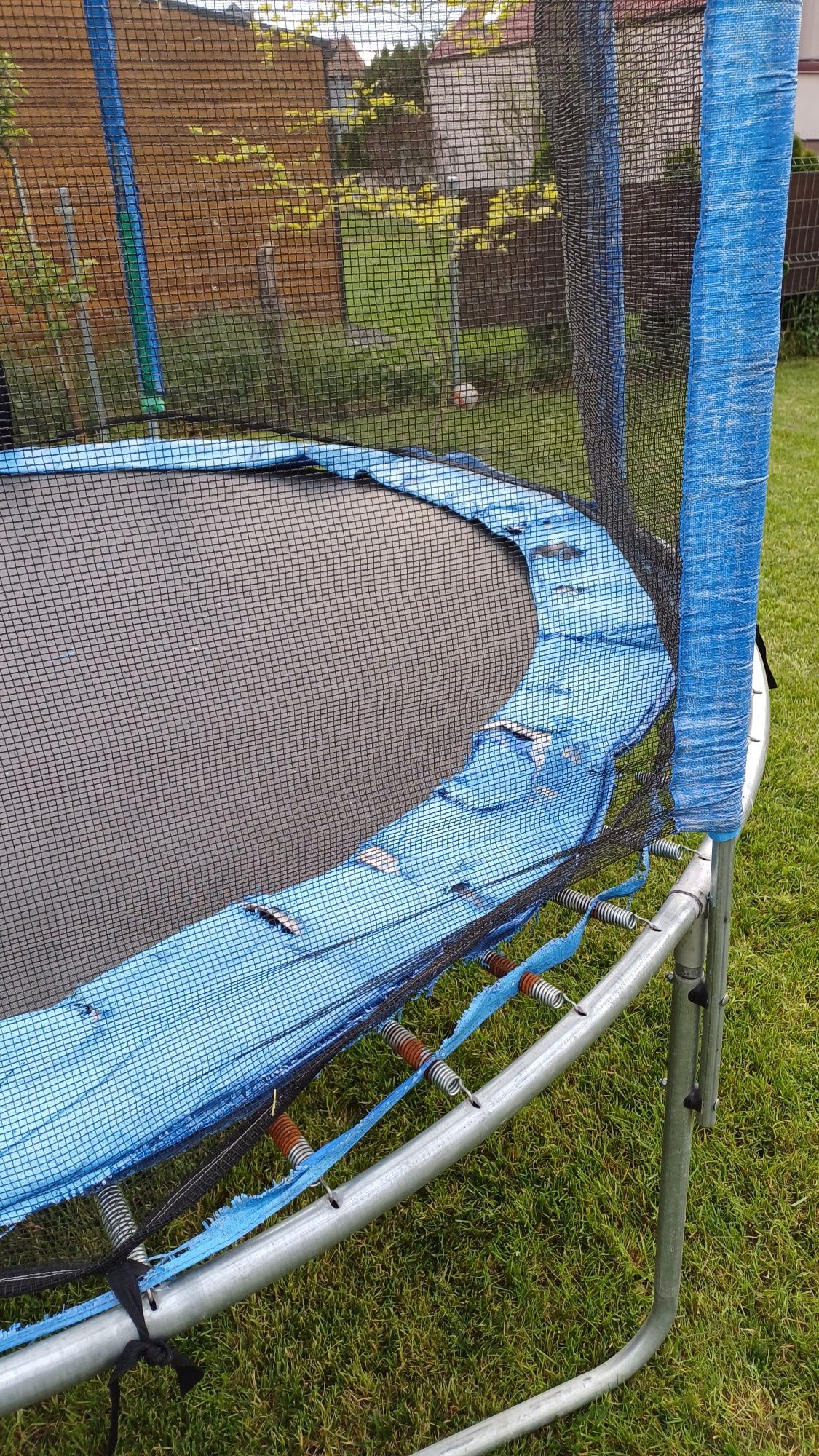 Trampolina 300cm - używana, do napraw.