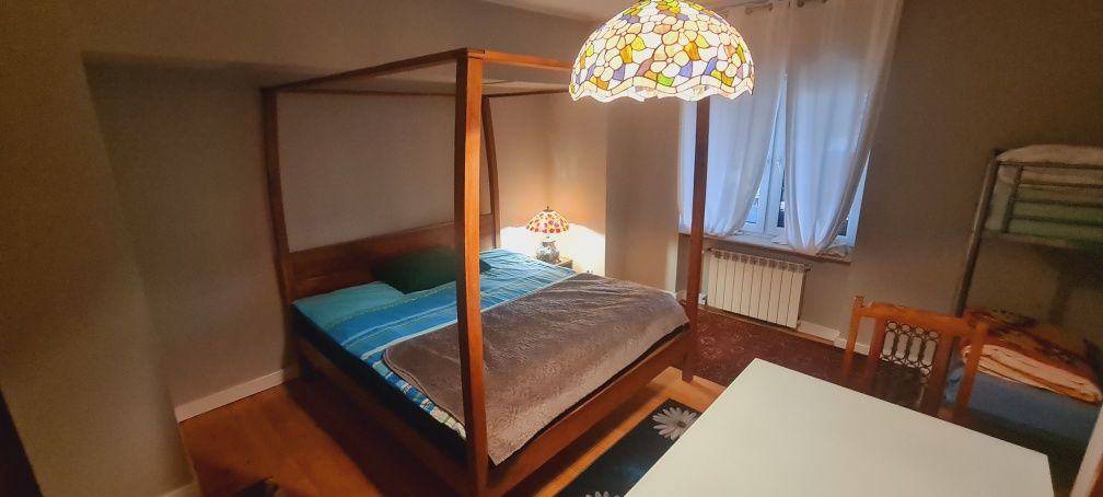 Łóżko drewniane  lite drewno palisander 200x180cm