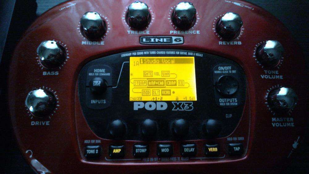 LINE6 POD X3 Гитарный вокальный процессор, звуковая карта