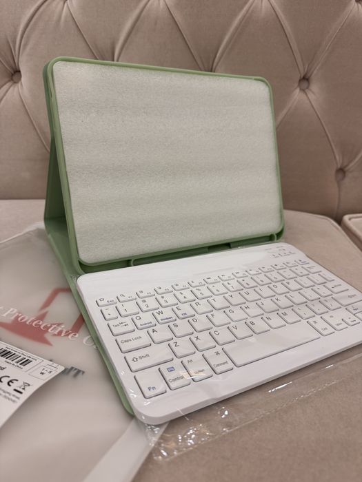 Чохол для ipad 10 го покоління з клавіатурою