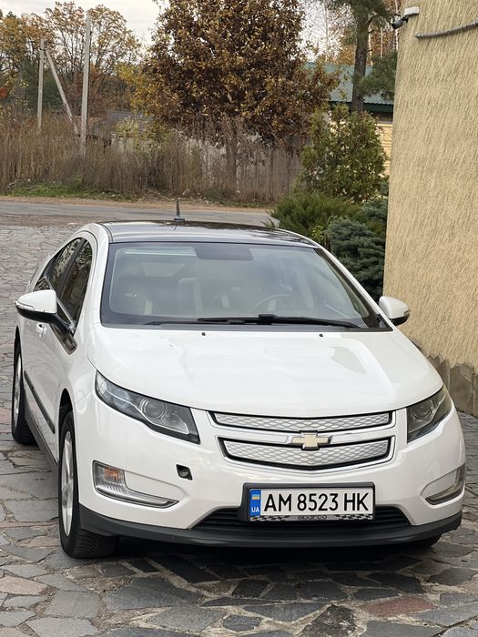 Авто Chevrolet Volt