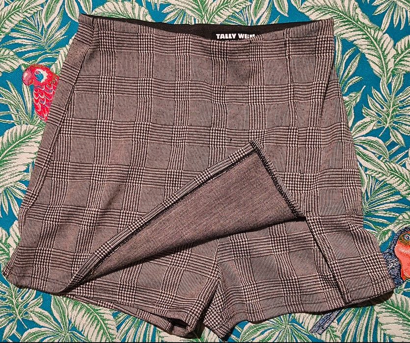 Spodnico-spodenki Tally Weijl roz. 36