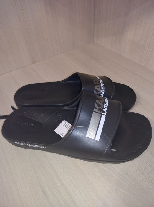 Нові чоловічі шльопки Karl Lagerfeld. Оригінал 10us на ступню 29см