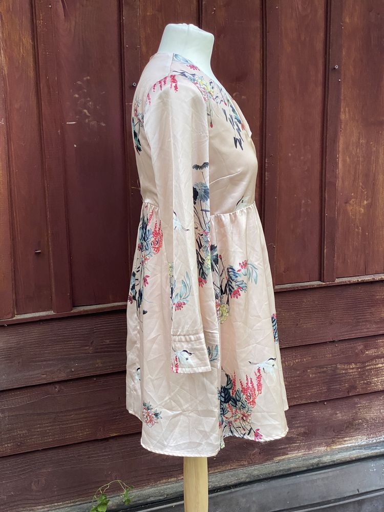 Sukienka w stylu japońskim a’la kimono. Super krój