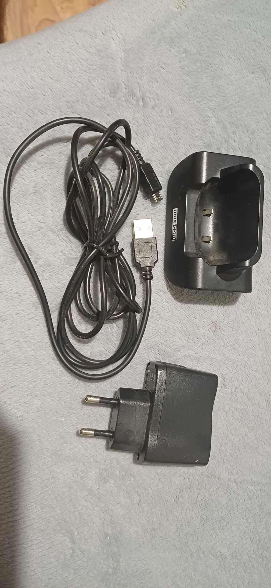 Telefon komórkowo-stacjonarmy Maxcom