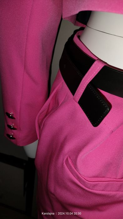 Nowy komplet damski w ślicznym kolorze fuksji rozmiar M/L