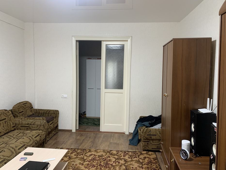 Продам хорошую, жилую, уютную квартиру в центре города