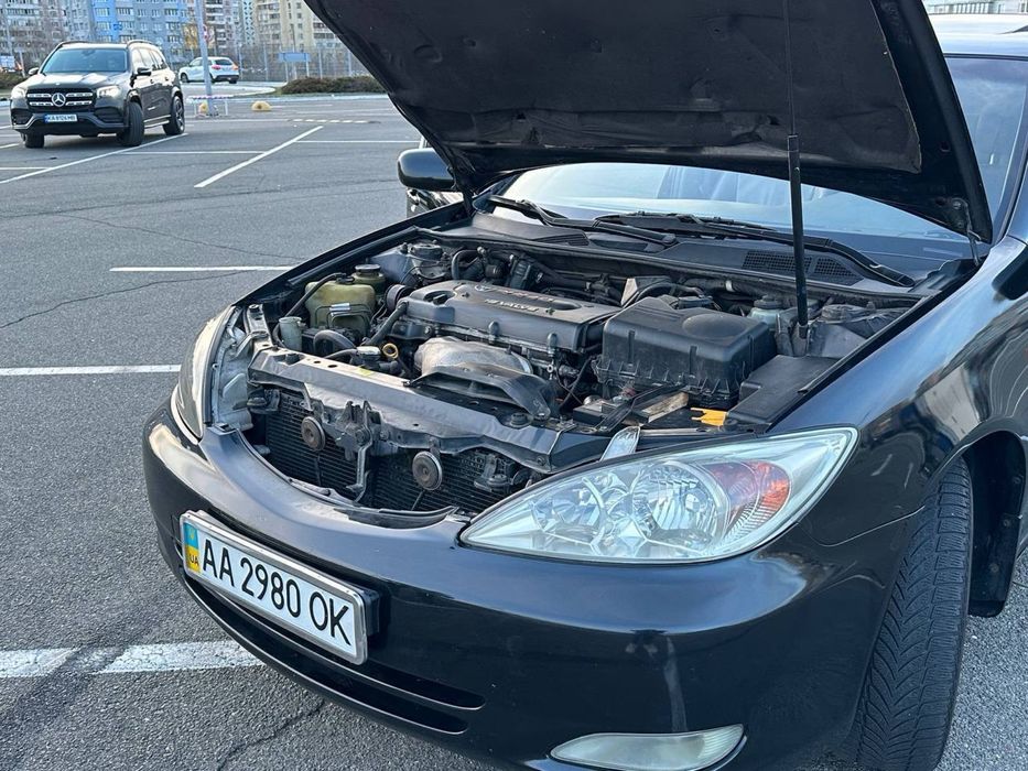 Toyota Camry 2.4 2004 можно обмен