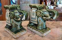 Par de elefantes em porcelana da china