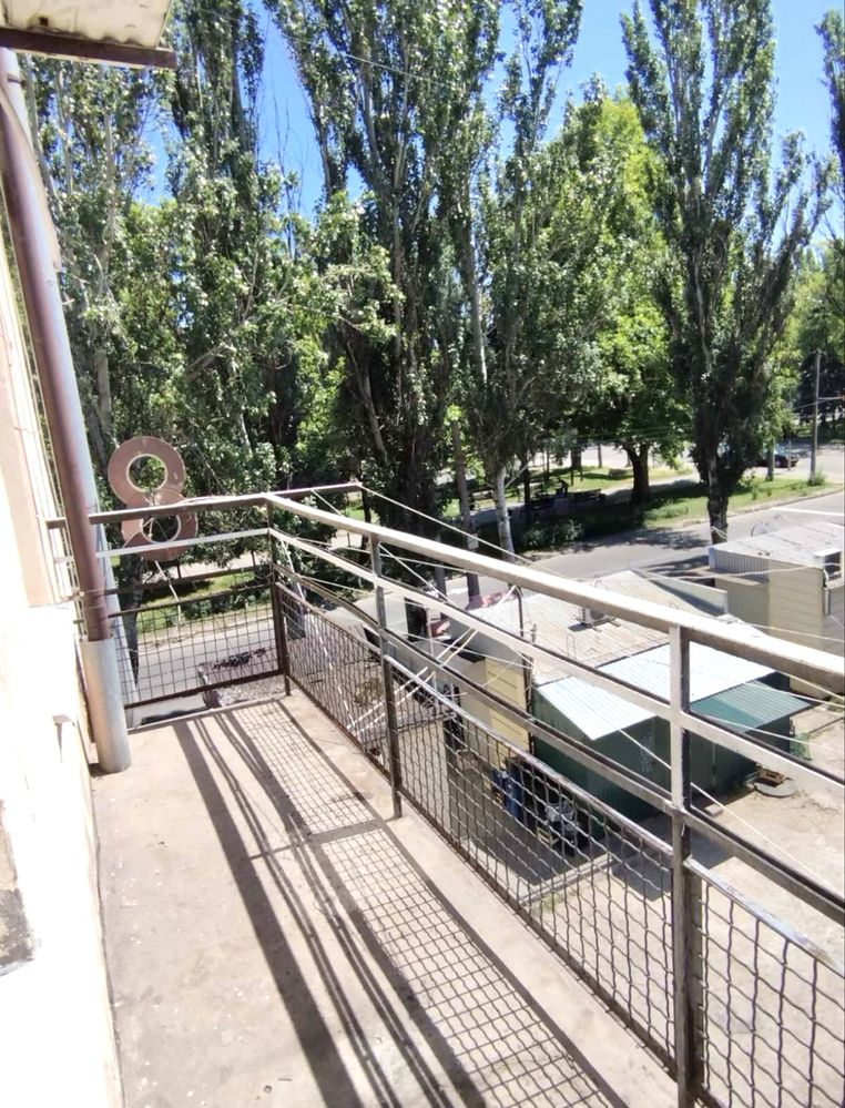 Продается комната на проспекте Металургов