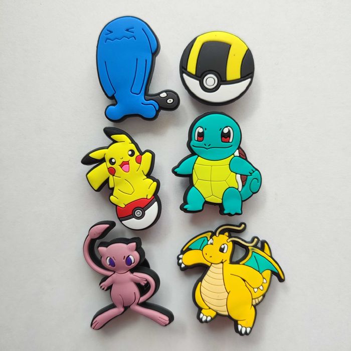Przypinki do butów crocs prezent POKEMONY PIKACHU Charizard Mewtwo